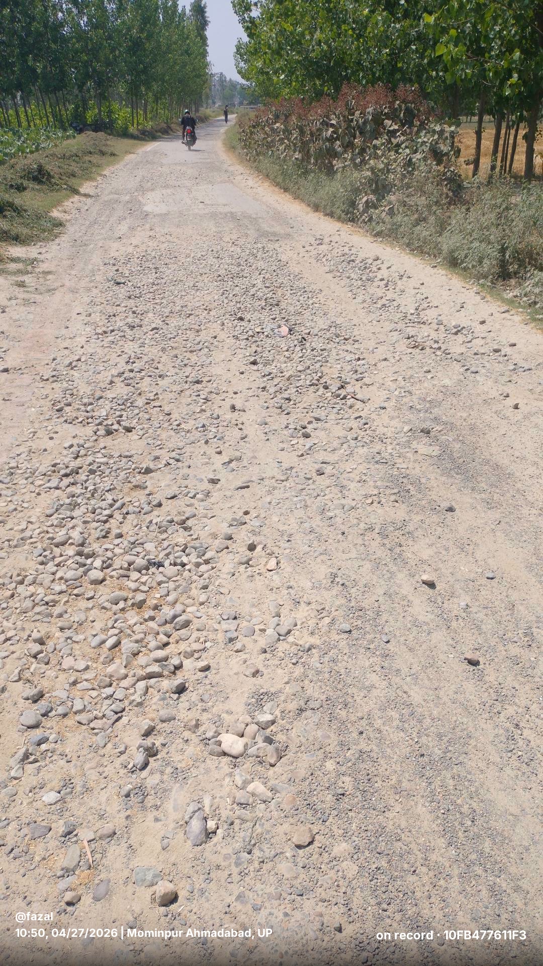 Ajkal sadko ke yahi haal hain।