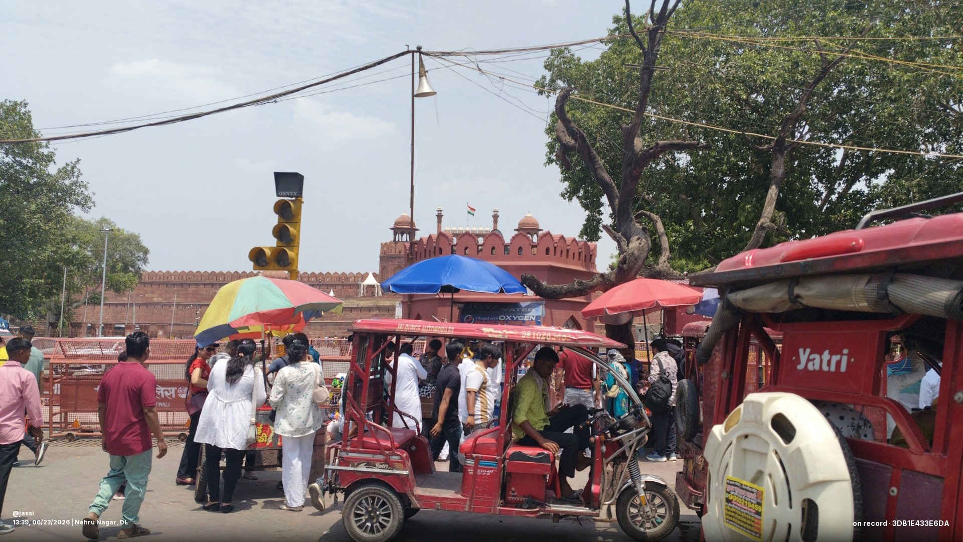 Dilli mein E rikshaw ka antak faila hai